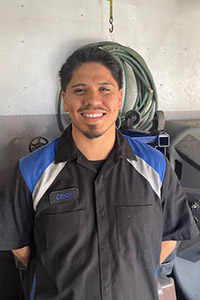 Cesar Hernandez - Service Technician - Mike and Sons Automotive, Inc.